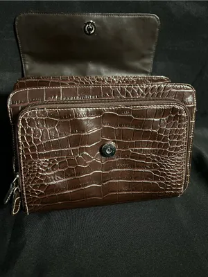 Rosetti Women’s Brown Croc-Embossed Top Handle Multi Pocket Handbag Purse thumbnail 15