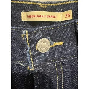 Levi’s Super Baggy Barrel Dark Wash Denim Jean Women’s 25x30 MSRP $110 thumbnail 4