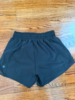 Lululemon Hot Hot Shorts thumbnail 3