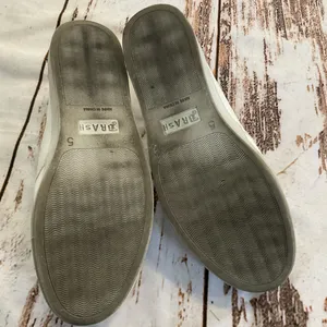 BRASH GOLD STAR‎ WHITE SLIP ONS thumbnail 3