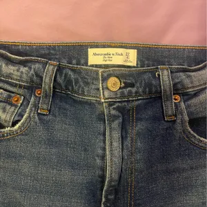 Abercrombie Jeans thumbnail 2
