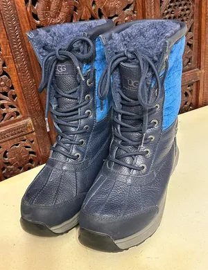UGG Adirondack III Velvet Croc Navy Blue Waterproof Snow Boot Size 7.5 Women thumbnail 1