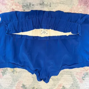 Aritzia Womens Silk High Rise Shorts Size XS Blue Nautical Resort Vacation thumbnail 4