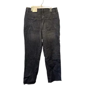 Universal Threads Vintage Straight Jeans Distressed Raw‎ Hem 10 Short thumbnail 2