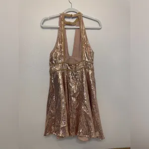 Free People Film Noir‎ Sequin Mini Halter Dress in Rose Gold Size 6 thumbnail 6