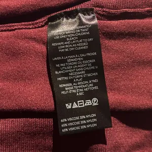 Anthropologie Cold-Shoulder Knit Maxi Dress Size M In Wine thumbnail 6