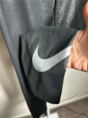 L70. Nike Dri-FIT Women’s M Black Silver Metallic Shimmer Leggings thumbnail 2