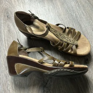 Croft & Barrow Sandals Size 9.5 Medium thumbnail 1