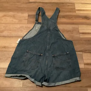 Old Navy Slouchy Straight short overalls thumbnail 7