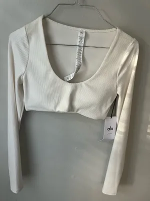 Alo Ribbed Defined Long Sleeve Bra thumbnail 7