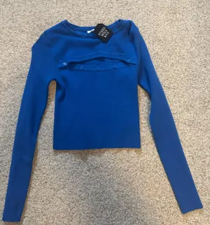Boutique Top thumbnail 1