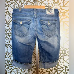 True Religion Knee length Shorts Women’s Bermuda Denim Jeans size 29 thumbnail 2