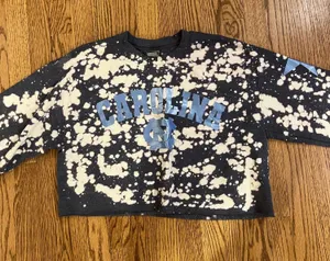 Gildan UNC Cropped Sweatshirt thumbnail 1