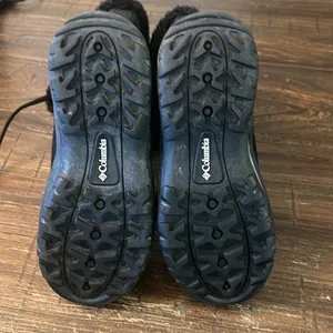 Columbia Womens Size 7 Snow Boots Black Omni-Heat Waterproof Winter YL5328-010 thumbnail 10