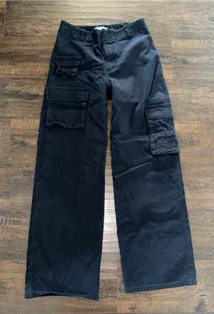 TNA Straight Leg Cargo Pants Black Size 6 thumbnail 1