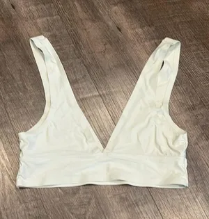 Urban outfitters brawl let with plunging neckline thumbnail 3