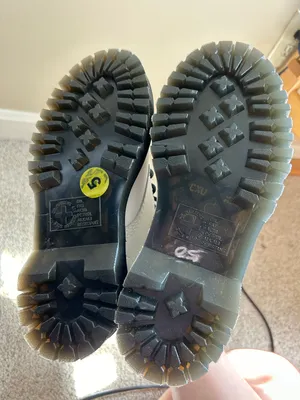 Dr. Martens NWT thumbnail 3