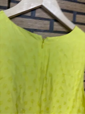 A Loves A Yellow Floral Dress Size XS thumbnail 6