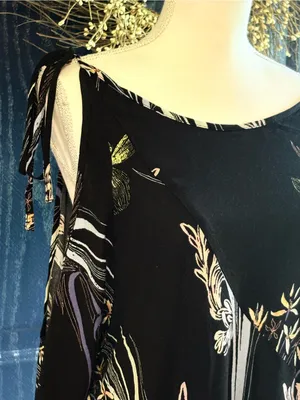 Free People asymmetrical floral print Black Floral Cold-Shoulder Tunic Size S thumbnail 13