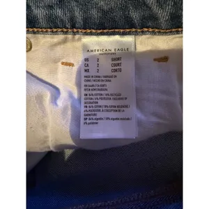 American Eagle Mom Jeans Womens 2 Short Blue‎ Distressed High Rise Ripped Knee thumbnail 6
