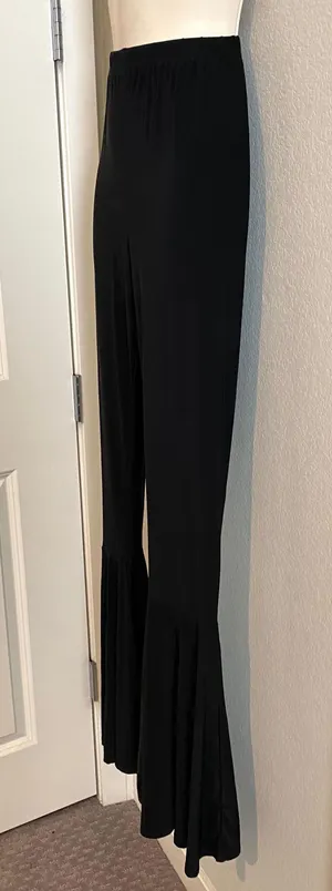 NWT PrettyLittleThing Slinky High Waisted Bell Flare trousers. thumbnail 4