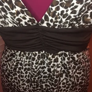 Cheetah print top Forever21 size medium thumbnail 4