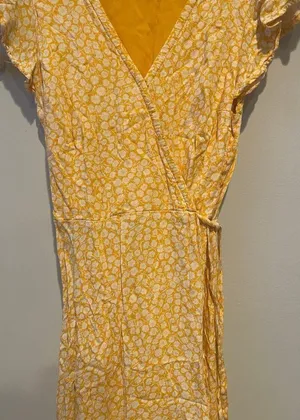 Abercrombie Floral Yellow Wrap Summer Dress thumbnail 3