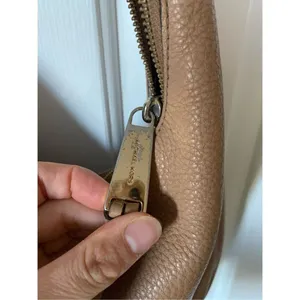 Michael Kors Rhea zip Shoulder Bag 100% leather in Suntan beige tan hobo thumbnail 5