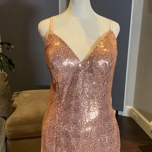 Women’s Pink Fully Sequined Mermaid Style Prom Party Dress Size 6 NWT thumbnail 2