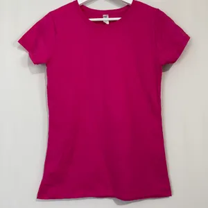 Women’s Casual Short Sleeve Crewneck Tee Shirt Pink NWOT thumbnail 1