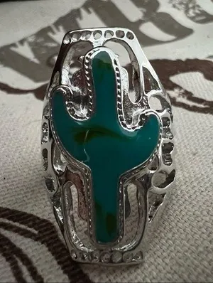 Ring thumbnail 1