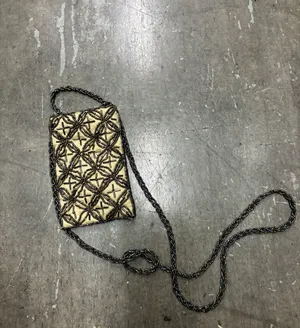 Cute Flapper Style Purse With Gold Flair thumbnail 3