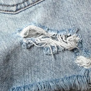 American Eagle Womens Size 6 90s Boyfriend Shorts Blue Denim Distressed Cut Off thumbnail 13