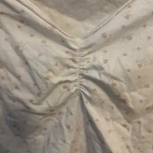 Brandy Melville Floral V-Neck Crop Top thumbnail 3