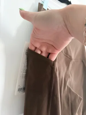 Lululemon Size 8 Align HR 25” Leggings with Pockets thumbnail 6