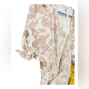 NWT Skies are blue on Wednesday we wear pink floral jumpsuit zip up tie waist M thumbnail 8