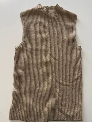 Theory wool sweater thumbnail 1
