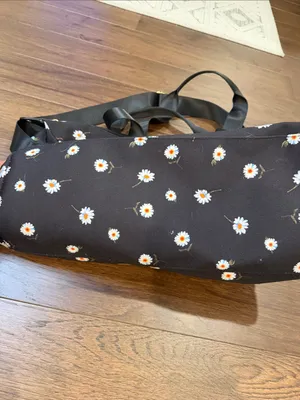 Anthropologie Alice + Olivia by Stacey Bendet Daisy Print Duffel Bag - C27 thumbnail 4