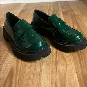 Emerald Snake Skin Loafers Green Size 9 thumbnail 2