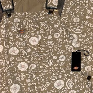 Dickies Ellis Floral Bib Overalls thumbnail 8