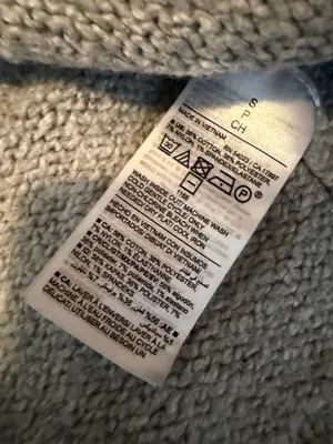 old navy gray sweater  thumbnail 5