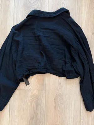 ASOS Cropped Black Button-Up Shirt thumbnail 5