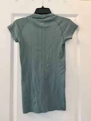 Lululemon Swiftly Tech Short Sleeve thumbnail 2