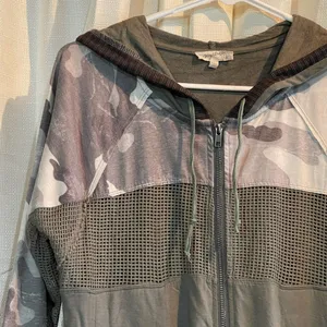 Mystree Camouflage and Mesh Panel Zip-Up Hoodie thumbnail 4