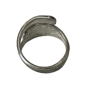 Vintage WM.A Rogers Oneida Silver Spoon Ring thumbnail 4