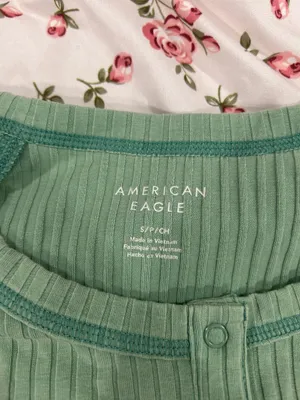 American eagle shirt thumbnail 3