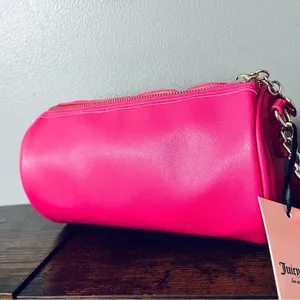 Juicy Couture Run the World Pink Flash Ruched Barrel Shoulder Bag NWT thumbnail 6
