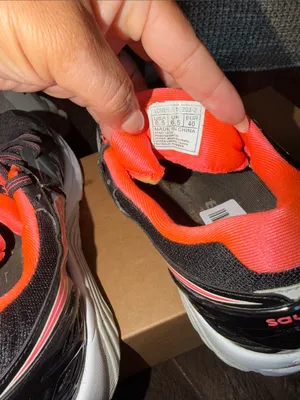 Saucony Women's Black & Coral Athletic Running Sneakers thumbnail 4
