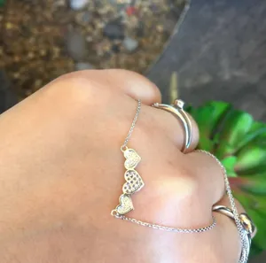 14k White Gold Heart Necklace thumbnail 3
