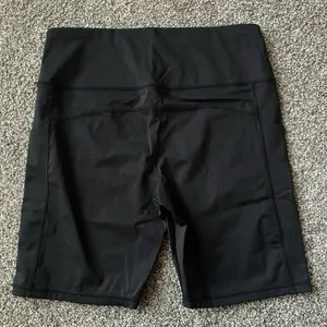 Black Women’s Biker Shorts Size L thumbnail 2
